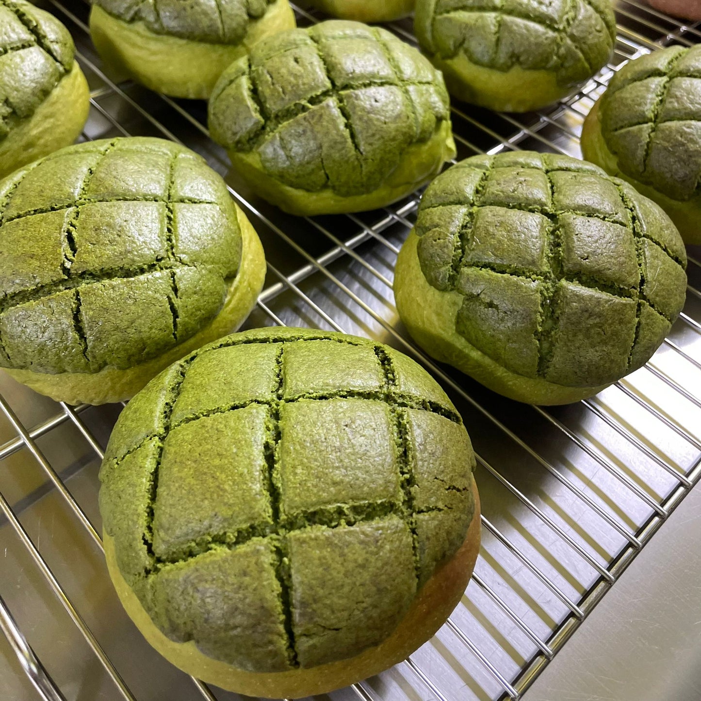 Matcha Red Bean Mochi Pineapple Bun 抹茶紅豆麻糬菠蘿包